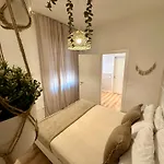 Domoi * Pisa
