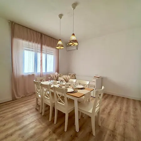 Lejlighed Domoi