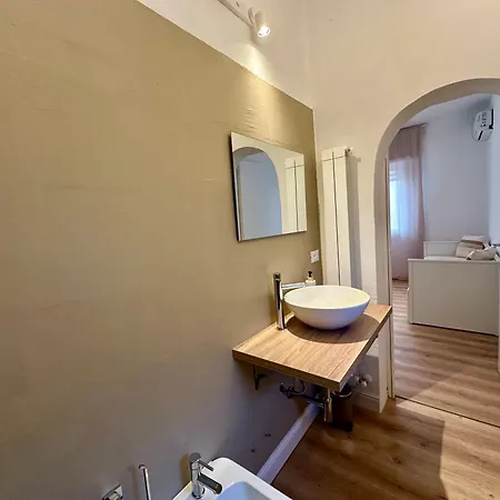 Domoi * Pisa
